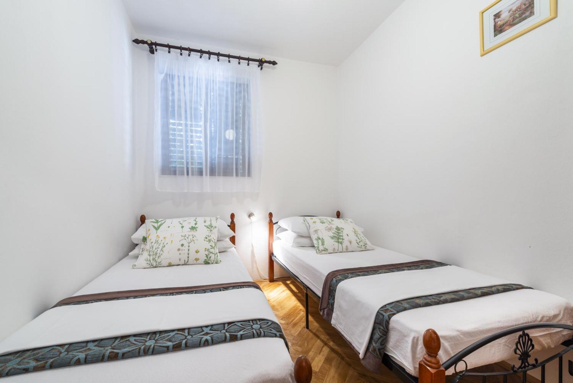 Guest House Riverside Mokosica Bilik gambar